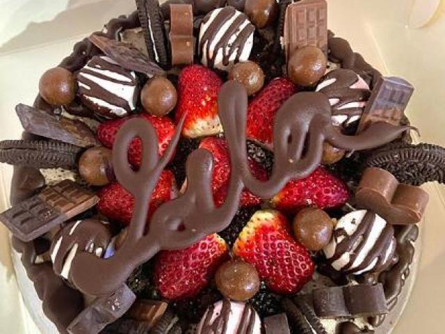 Buy the Best Gelato Cake Near Me