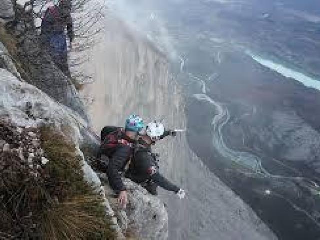 Perrine Bridge BASE Jump