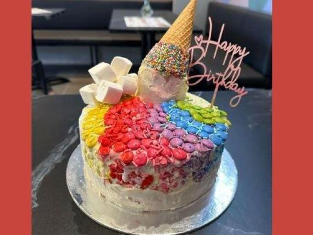 Gelato Birthday Cake- Tasty & Delicious