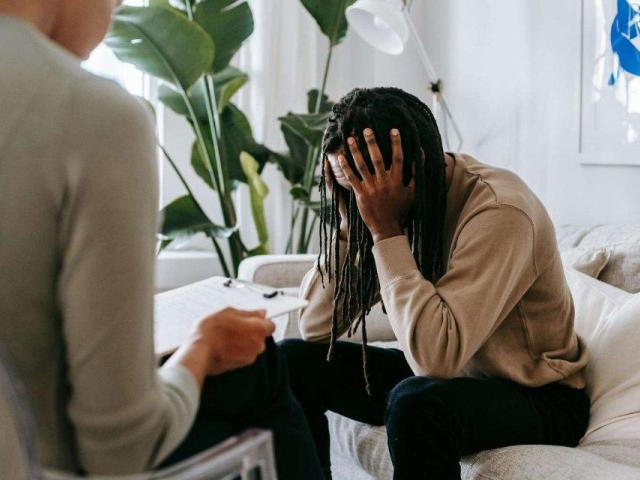 Hypnotherapy for panic attacks – find calmness with Ffrench Solutions Hypnotherapy