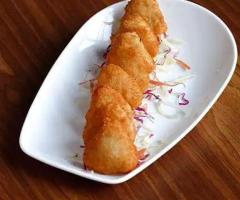 Crispy Chicken Nuggets at Avaya Café – Perfect Snack for Every Craving