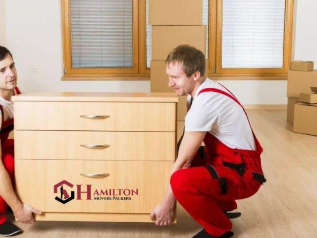 Professional Furniture Movers Hamilton | Safe Moves