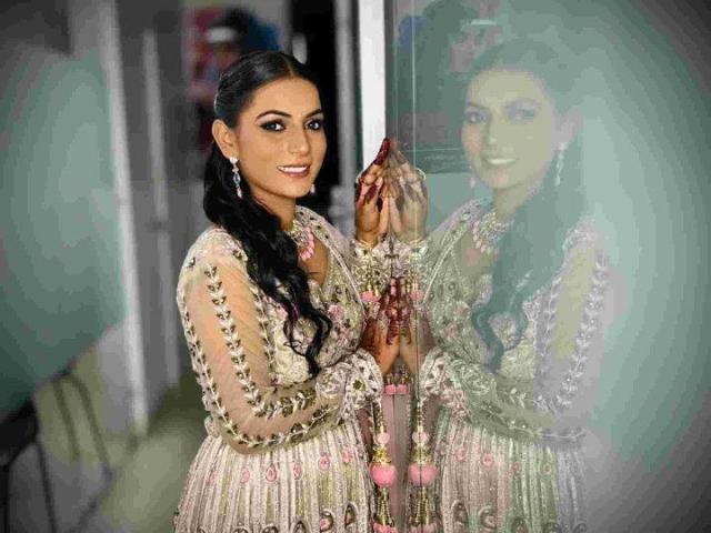 Lakme Academy Powered By Aptech Bathinda:-Nail Art Course Bathinda