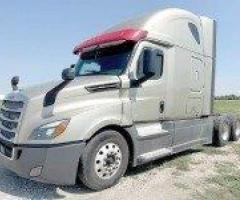 Live Equipment Auctions for Trucks Trailers and Heavy Machinery