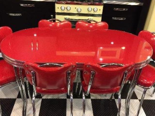 Get chic diner booths from Bars and Booths the reputed Retro furniture manufacturers