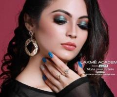 Makeup courses fees in Greater Noida | Lakme Academy Noida